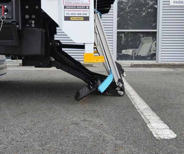 Fuso Daimler Trucks Gold Coast - AAS 1.18