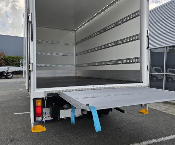 Fuso Daimler Trucks Gold Coast - AAS 1.21