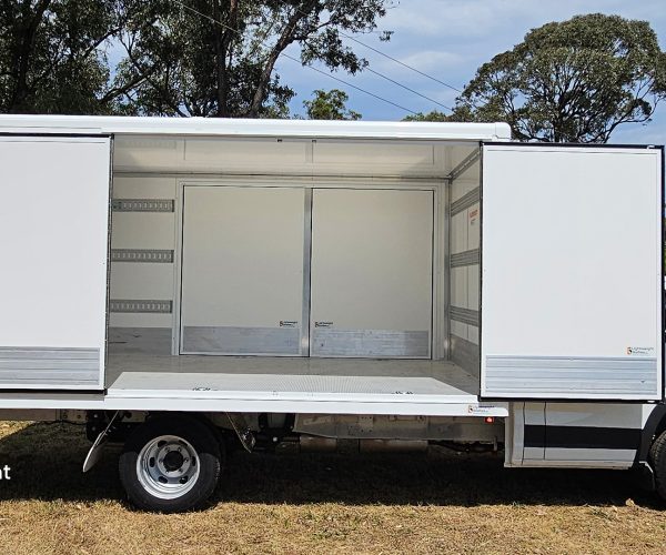 Lightweight Bodies .au - Pantech 6 Pallet Service Body 1.7