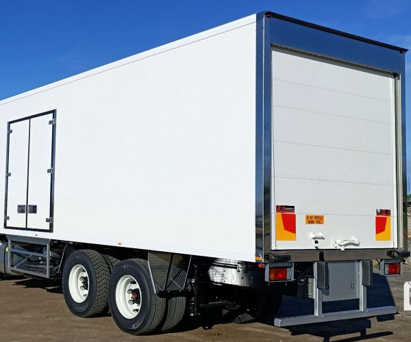 Lightweight Bodies Refrigerated 12 Pallet Body 1.5