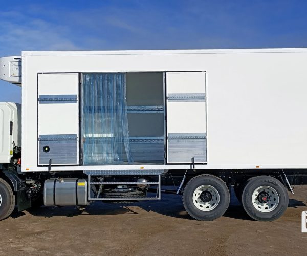 Lightweight Bodies Refrigerated 12 Pallet Body 1.8