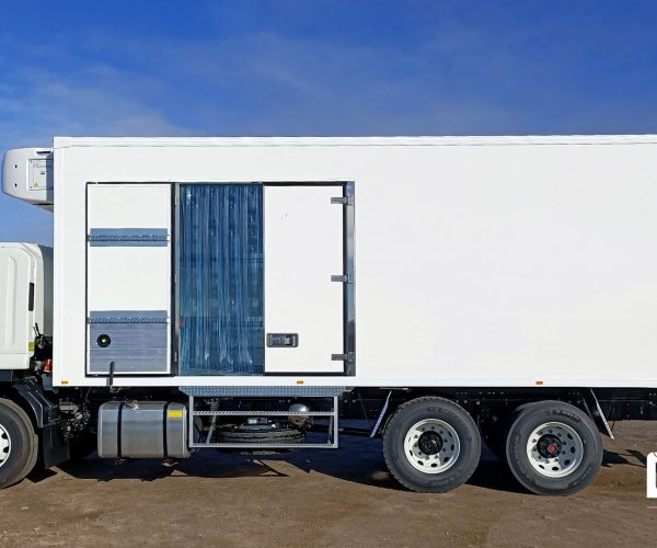 Lightweight Bodies Refrigerated 12 Pallet Body 1.9