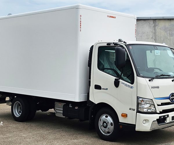 Lightweight Bodies.au - Pantech 4300L 2200W 2100H - 1.1