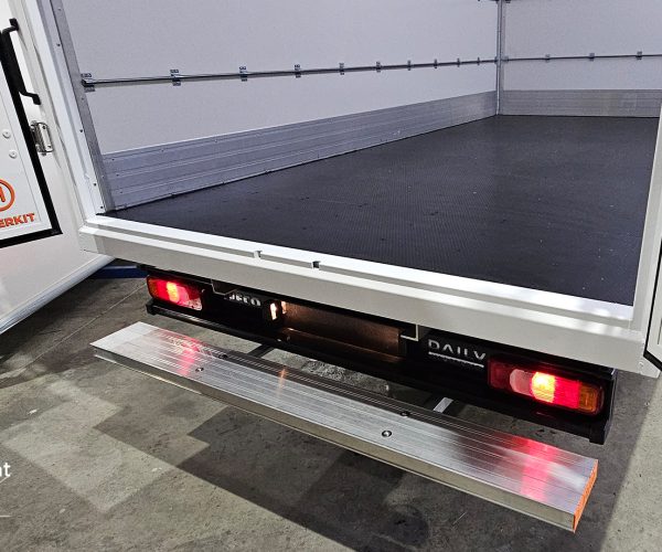 Lightweight Bodies.au - Super-Light Pantech 4300 1.13