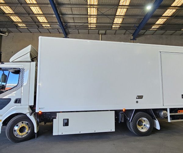 lightweight-bodies.au-sydney-1026